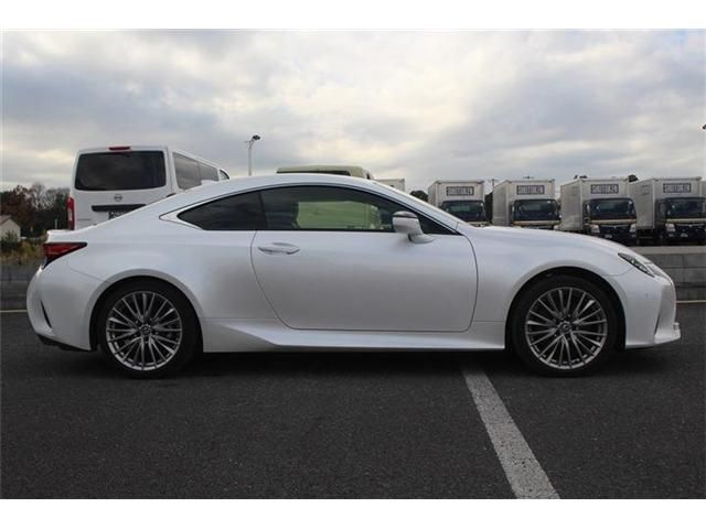 TOYOTA LEXUS RC300h 2023