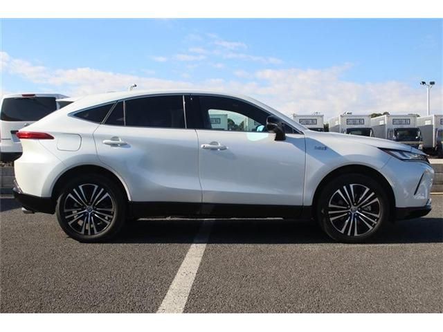 TOYOTA HARRIER PHEV 2023