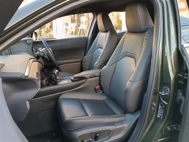 TOYOTA LEXUS UX250h 2021