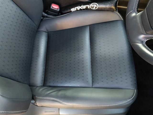 TOYOTA LEXUS UX250h 2021