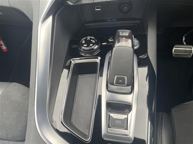 PEUGEOT PEUGEOT 3008 2018