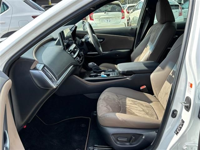 TOYOTA CROWN sedan hybrid 2022