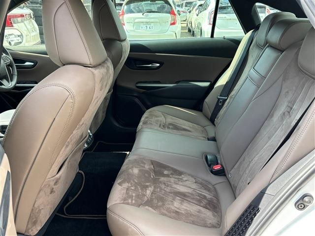 TOYOTA CROWN sedan hybrid 2022