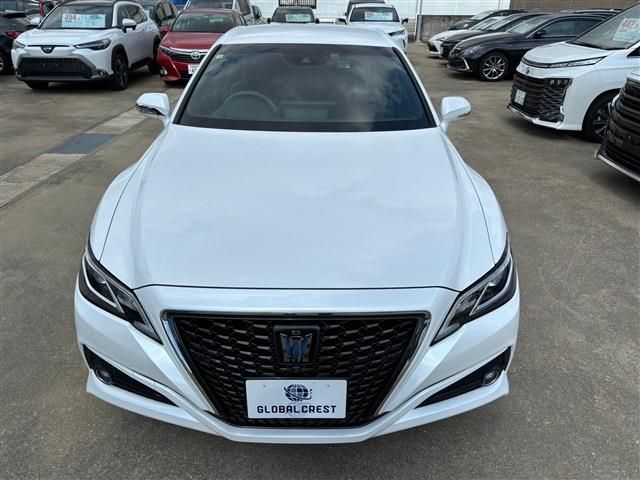 TOYOTA CROWN sedan hybrid 2022