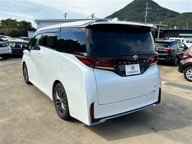 TOYOTA VELLFIRE  HYBRID 2023