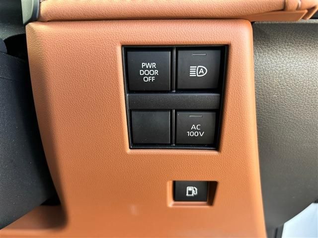 TOYOTA VELLFIRE  HYBRID 2023