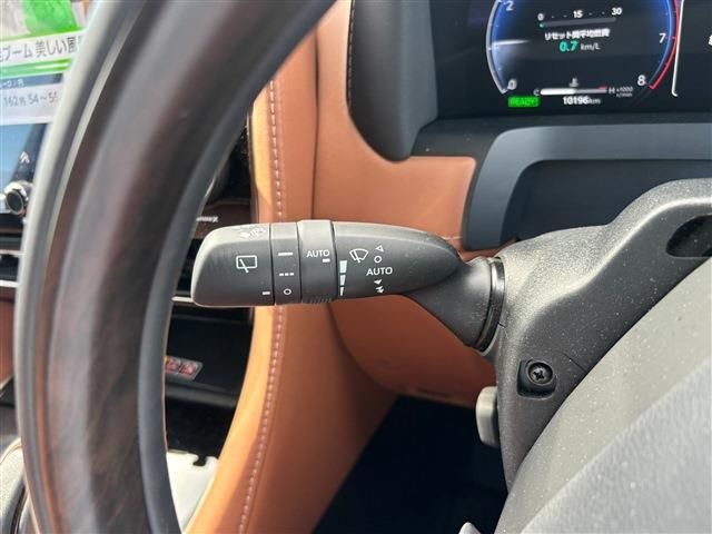 TOYOTA VELLFIRE  HYBRID 2023