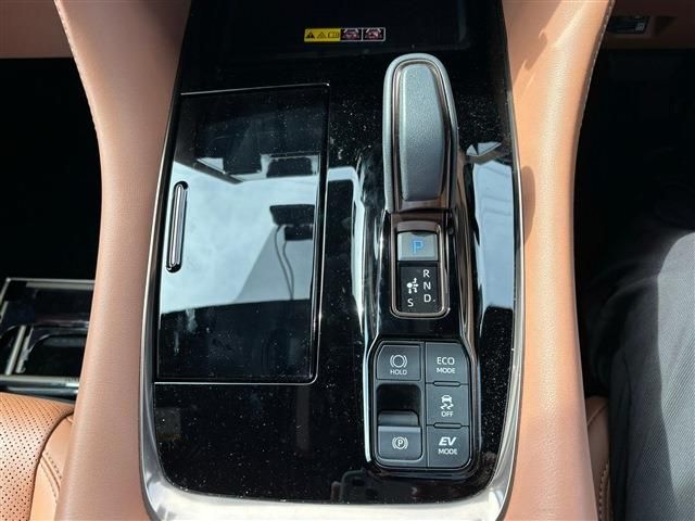 TOYOTA VELLFIRE  HYBRID 2023