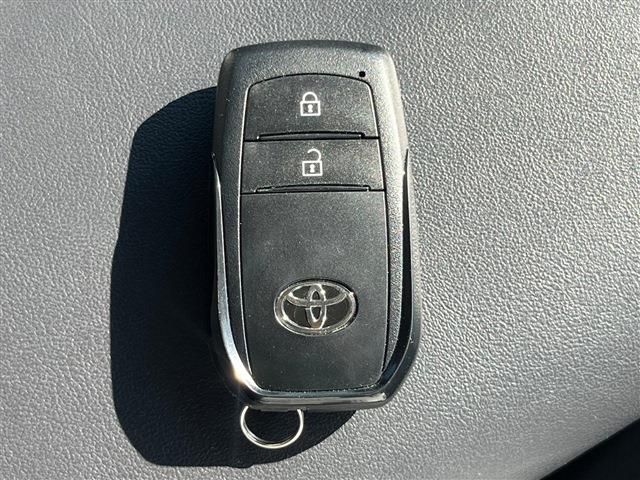 TOYOTA PRIUS 2024