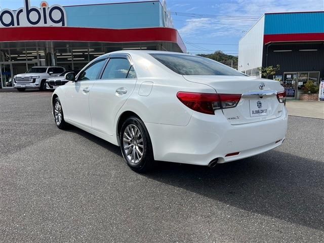 TOYOTA MARK X 2017