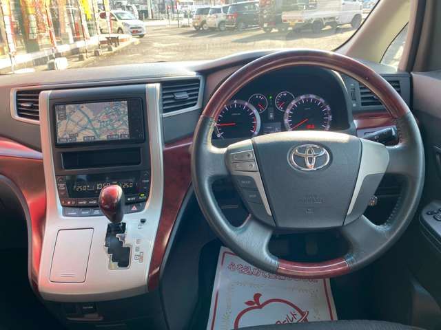 TOYOTA ALPHARD 2008