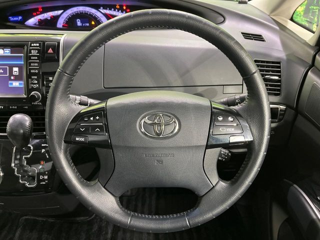 TOYOTA ESTIMA  4WD 2014