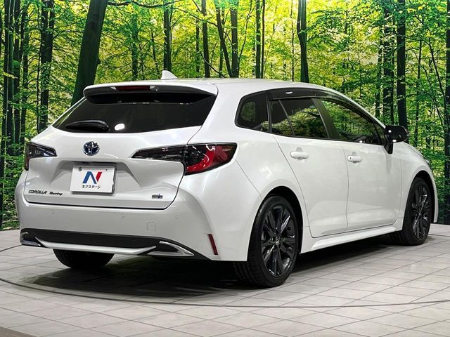 TOYOTA COROLLA TOURING HYBRID 4WD 2023