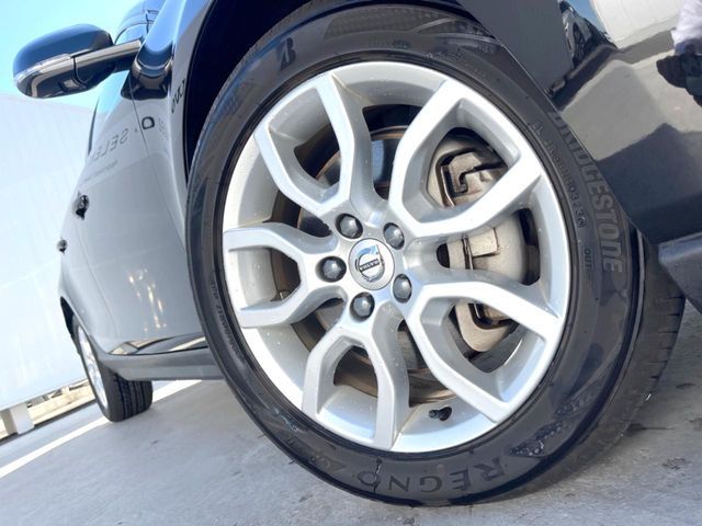 VOLVO VOLVO V40 CROSS COUNTRY 2019