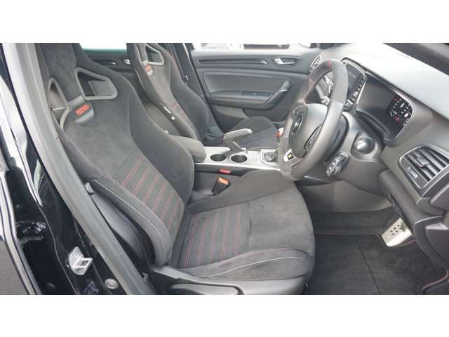 RENAULT RENAULT MEGANE hatchback 2024