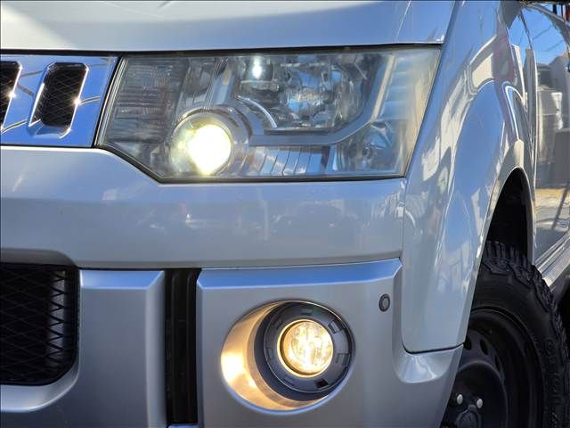 MITSUBISHI DELICA D:5 4WD 2010