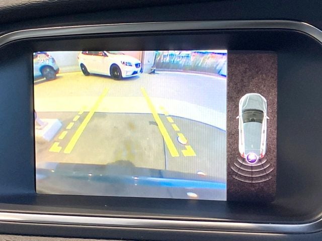 VOLVO VOLVO V40 2017