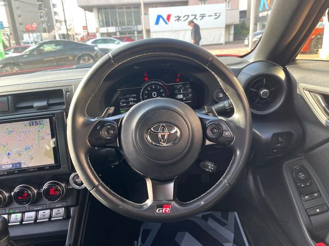 TOYOTA GR86 2022