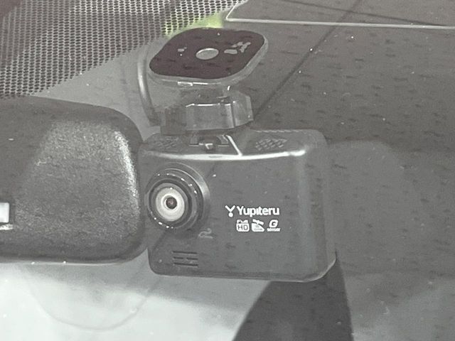 TOYOTA PRIUS 4WD 2017