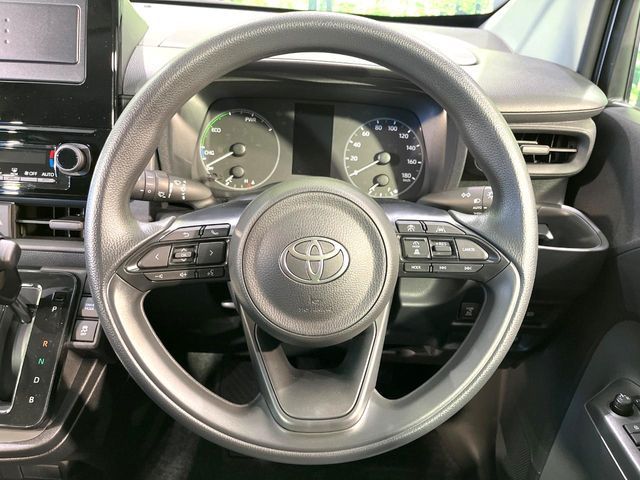 TOYOTA SIENTA HYBRID 2025