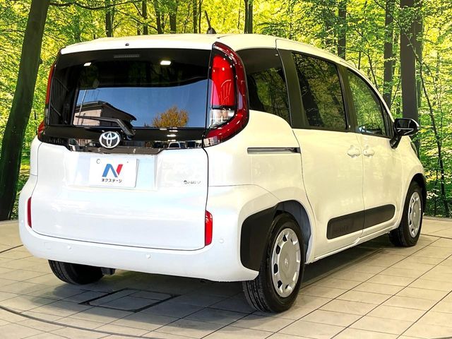 TOYOTA SIENTA HYBRID 2025