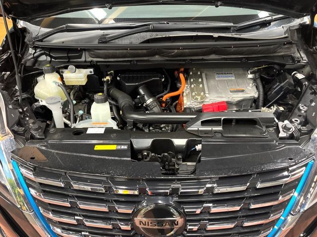 NISSAN SERENA  WG 2020