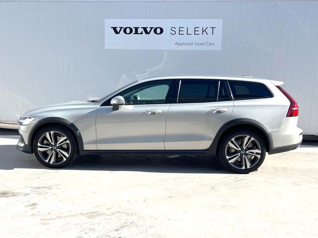 VOLVO VOLVO V60 CROSS COUNTRY 2022