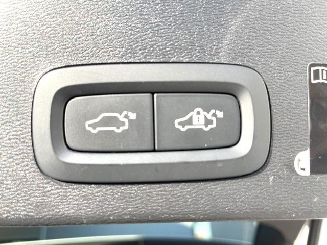 VOLVO VOLVO XC40 2021