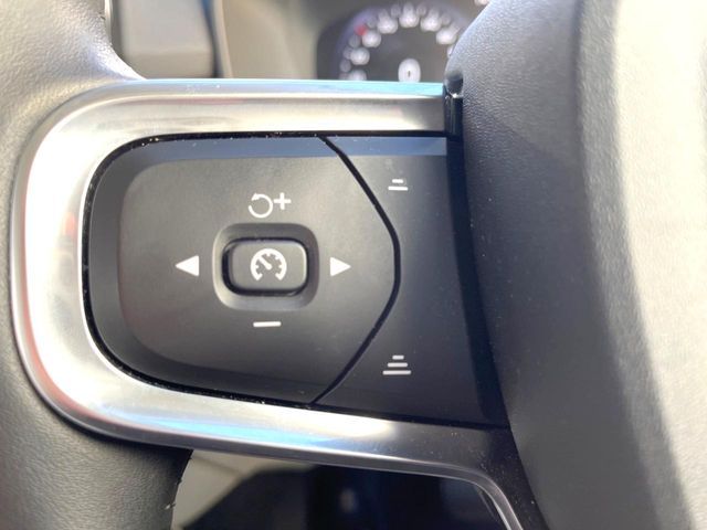 VOLVO VOLVO XC40 2021