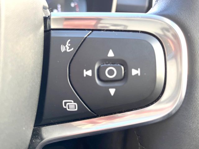 VOLVO VOLVO XC40 2021