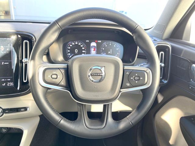 VOLVO VOLVO XC40 2021