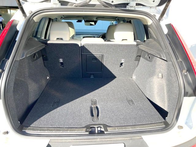 VOLVO VOLVO XC40 2021