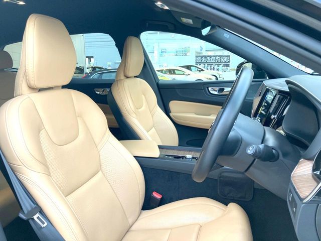 VOLVO VOLVO XC60 2021