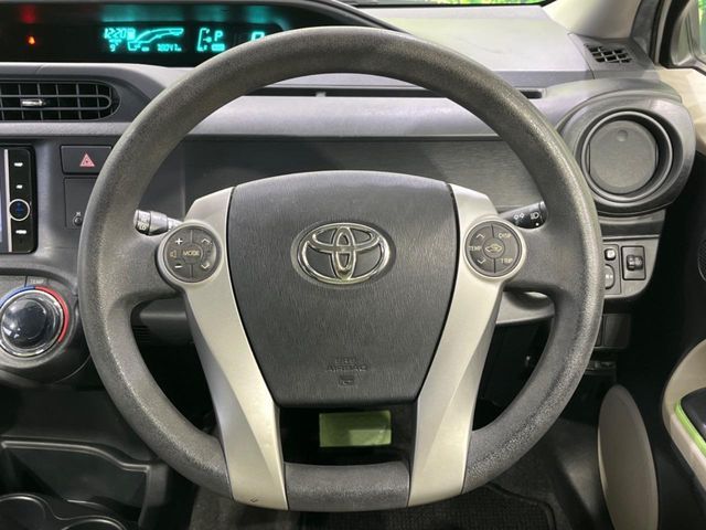 TOYOTA AQUA 2012