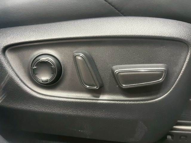 TOYOTA HARRIER HYBRID 2023