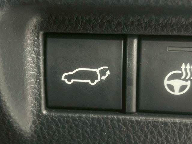 TOYOTA HARRIER HYBRID 2023