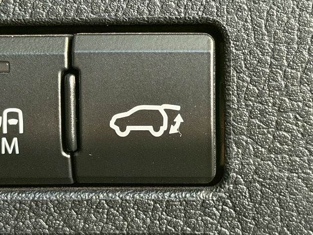 TOYOTA LEXUS NX300h 2020