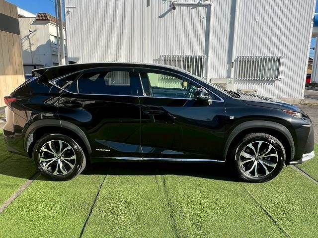TOYOTA LEXUS NX300h 2015