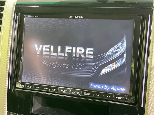 TOYOTA VELLFIRE 2013