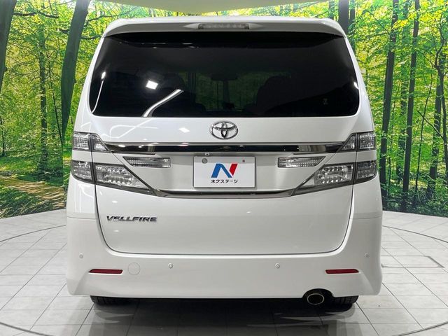 TOYOTA VELLFIRE 2013