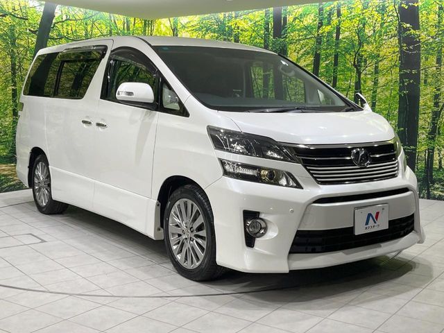 TOYOTA VELLFIRE 2013