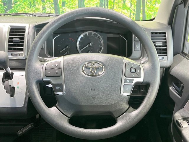 TOYOTA HIACE wagon 2025