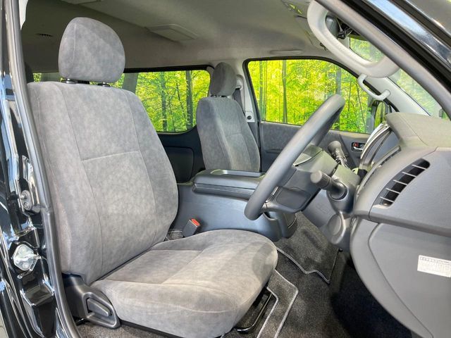 TOYOTA HIACE wagon 2025