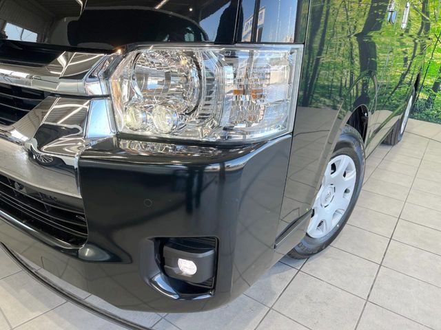TOYOTA HIACE wagon 2025