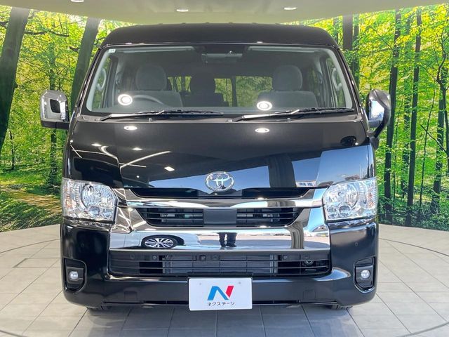 TOYOTA HIACE wagon 2025