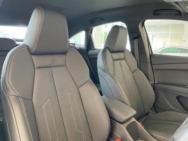 AUDI AUDI Q4 e-tron SPORTBACK 2025