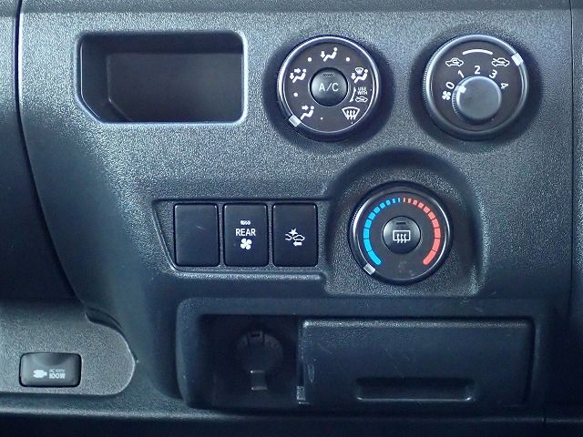 TOYOTA HIACE van 1.25t 2WD 2019