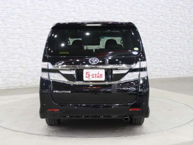 TOYOTA VELLFIRE 2013