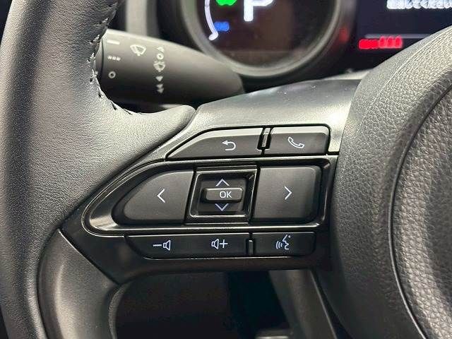 TOYOTA YARIS CROSS HYBRID 2023