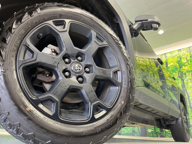 TOYOTA RAV4 4WD 2023